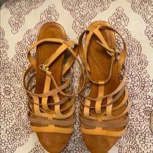 Cute strappy leather sandals with bamboo heel